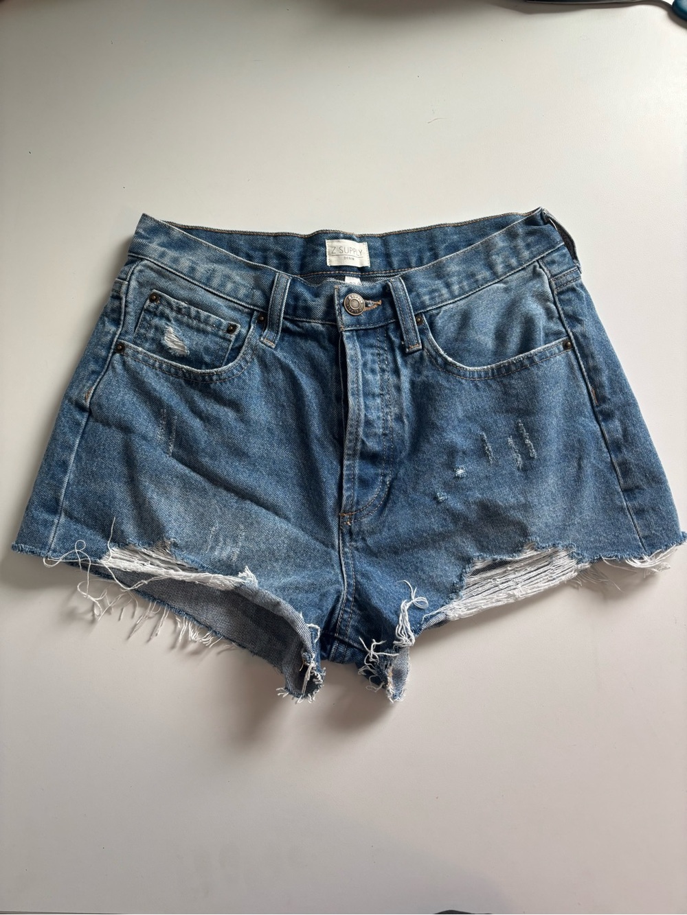 Z Supply High-Rise Distressed Blue Jean Shorts Size 27 Classic Raw Hem Denim